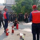 Cegah Risiko Kebakaran, Damkarmat Palangka Raya Berikan Pelatihan 45 Peserta di Lippo Plaza