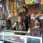 Perang Produk Modern, Aksesoris Khas Kalimantan Kian Sepi Peminat di Sampit