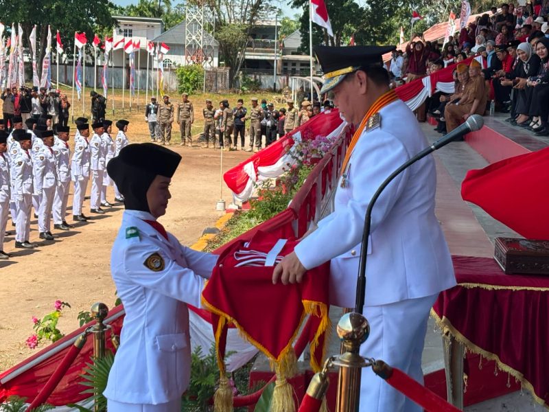 Apel berlangsung hidmat dan berjalan lancar di stadion 29 November Sampit, Kabupaten Kotawaringin Timur.