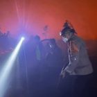 Brimob Kalteng Terus Padamkan Kebakaran di Sampit, Wujudkan Respons Cepat dan Kepedulian kepada Masyarakat
