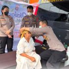 Kepedulian di Tengah Kabut Asap, Rumkit Bhayangkara Kalteng Berikan Oksigen Gratis untuk Masyarakat
